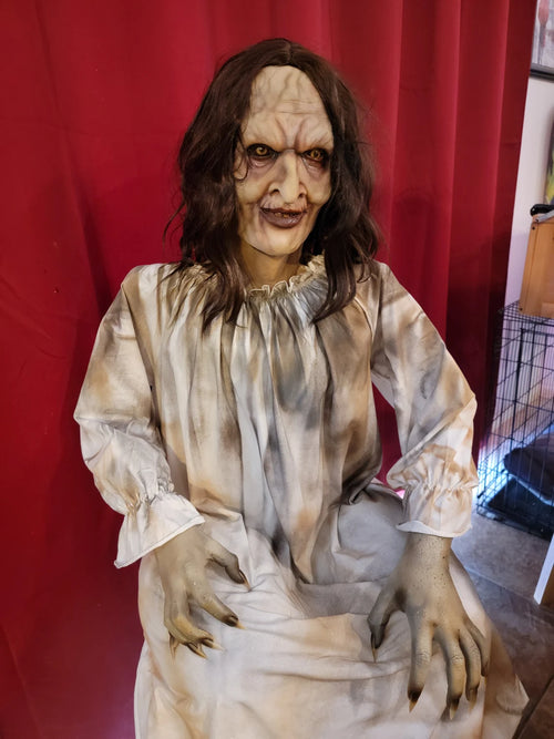 Bathsheba full size sitting prop